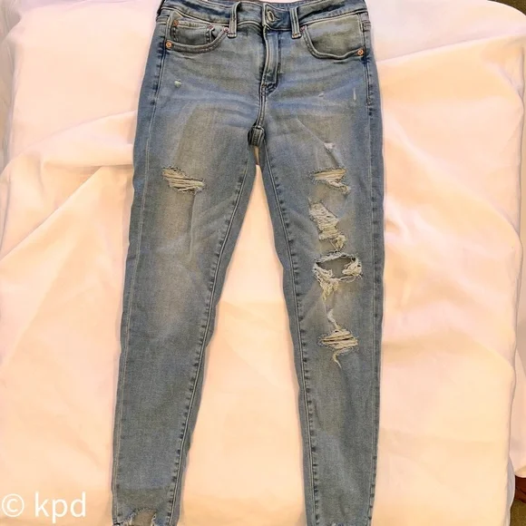 AMERICAN EAGLE Distressed Ripped NE(X)T LEVEL STRETCH Size 6 Jeans Jegging Women - Picture 1 of 6